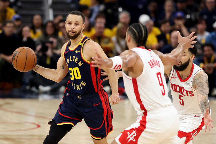 巴特勒27分申京空砍31+10+5 勇士险胜火箭