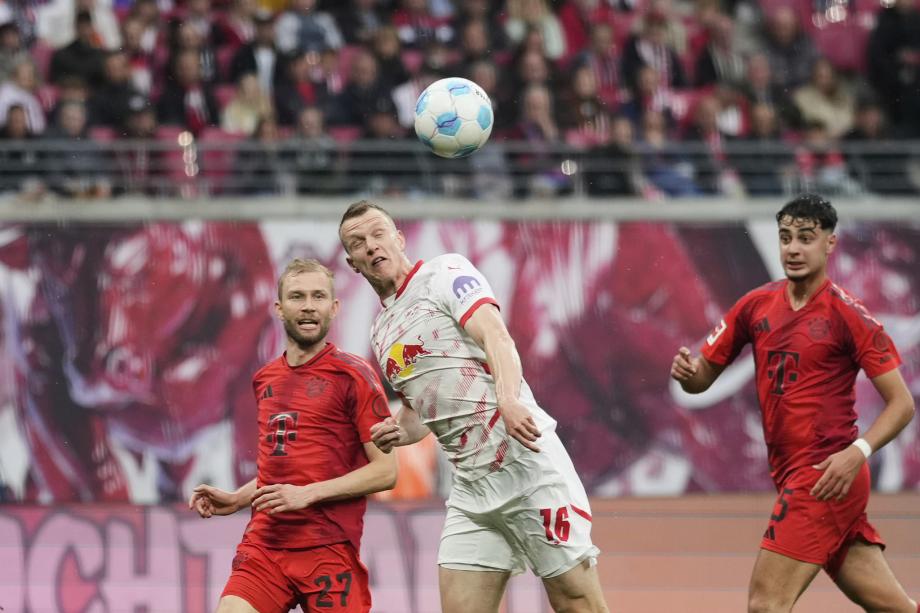 德甲-凯恩停赛 拜仁连追三球3-3遭莱比锡读秒绝平