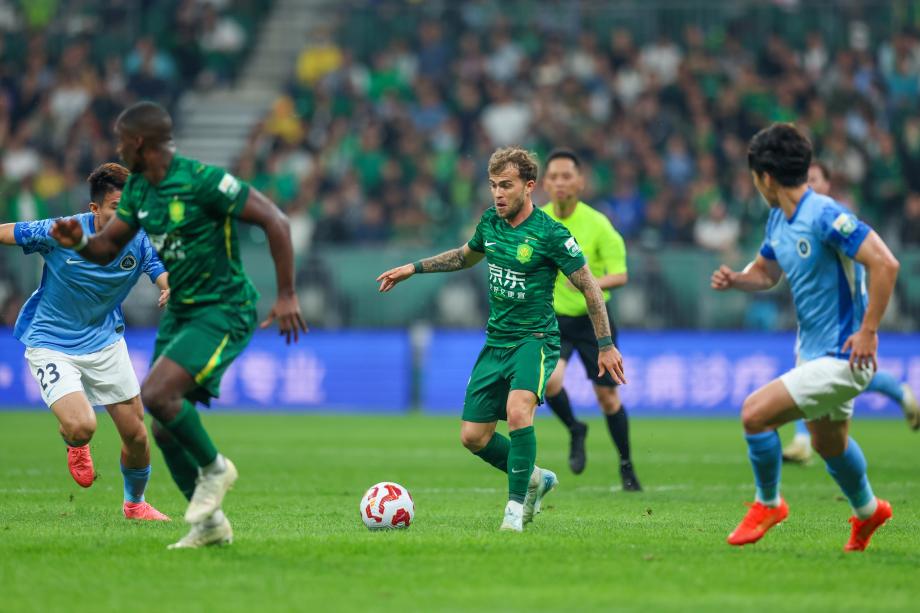 中超-国安3-1新鹏城豪取5连胜 少赛1场落后榜首4分