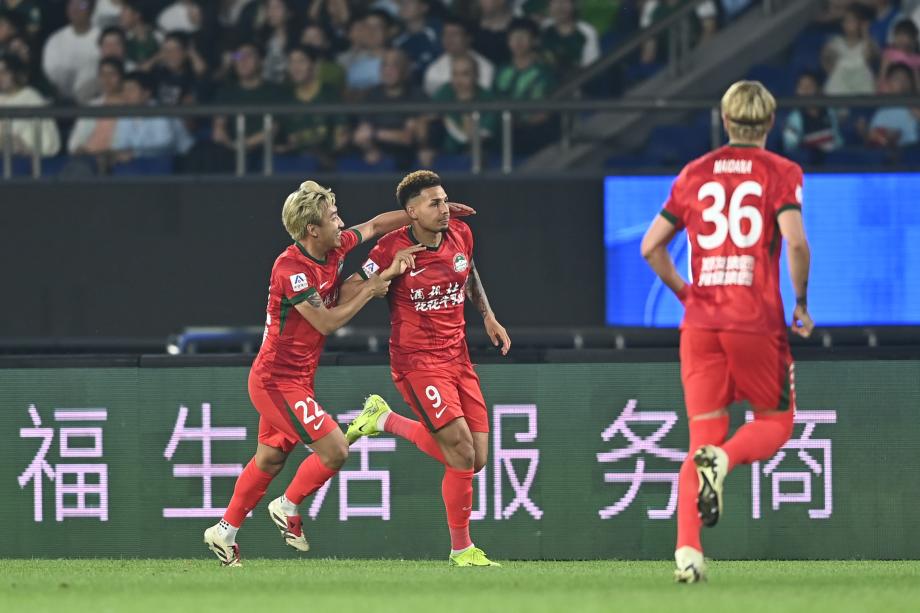 陶强龙梅开二度 浙江队主场战平河南队