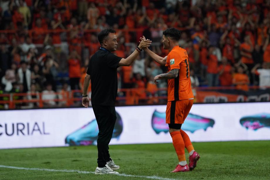 约尼查破门叶楚贵进球 云南玉昆胜梅州客家