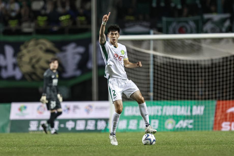 张稀哲任意球世界波 北京国安5-0大胜晋级