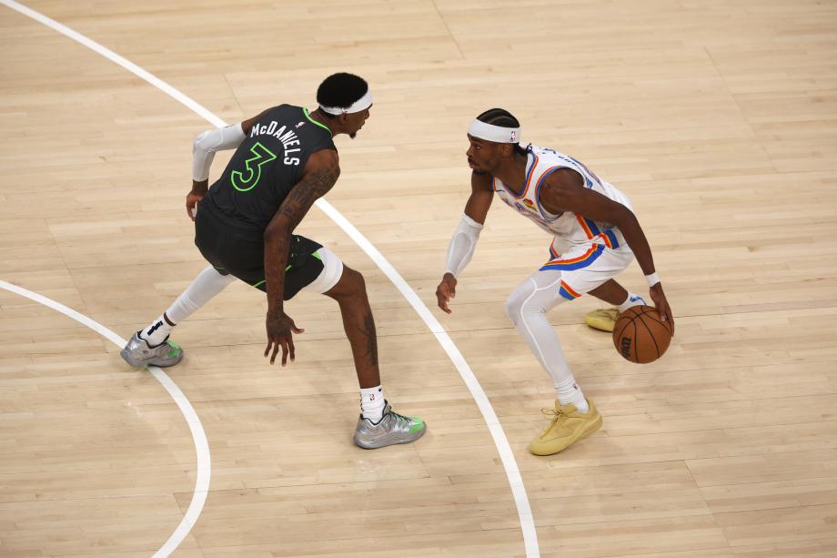 亚历山大31+9爱德华兹18分 雷霆大胜森林狼