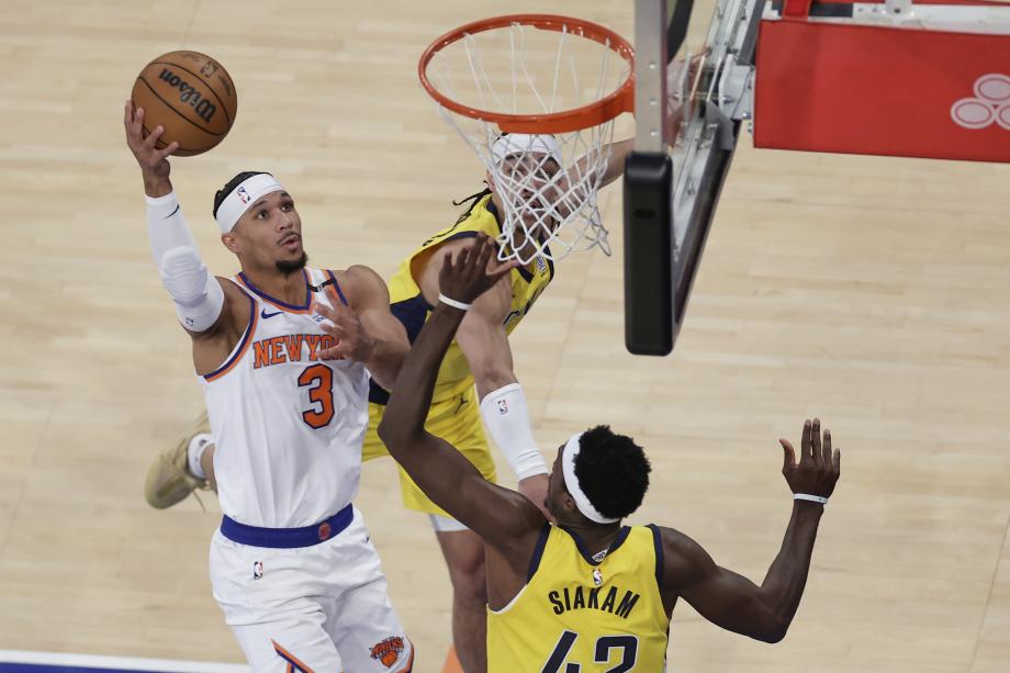 哈利伯顿31+11 步行者加时逆转胜尼克斯