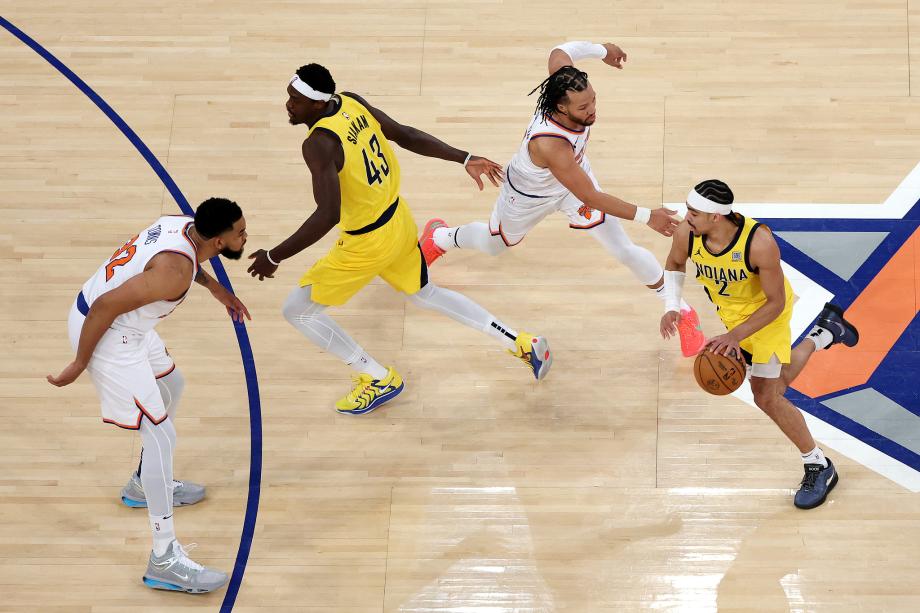 布伦森32分唐斯两双 尼克斯主场战胜步行者