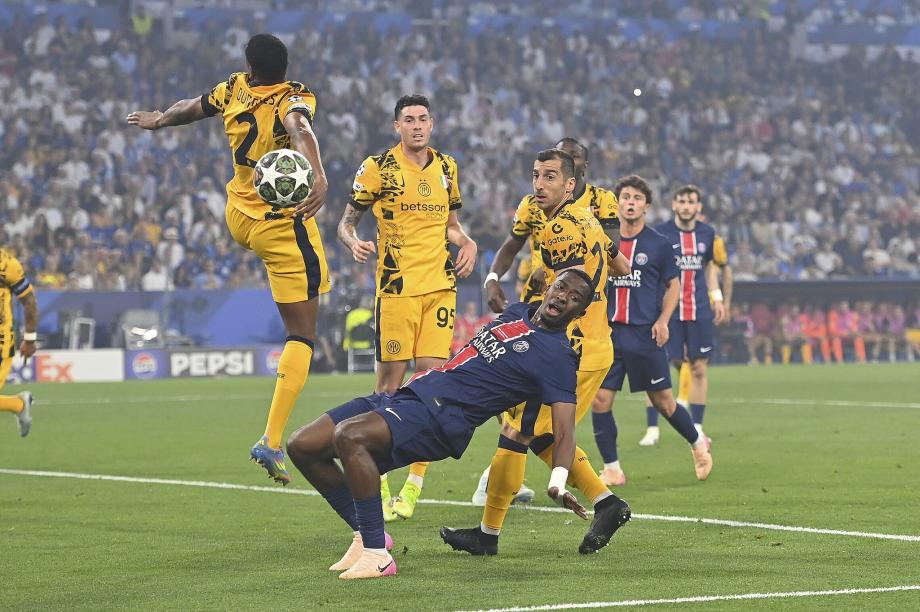 19岁杜埃2射1传 巴黎5-0国米首度加冕欧冠冠军