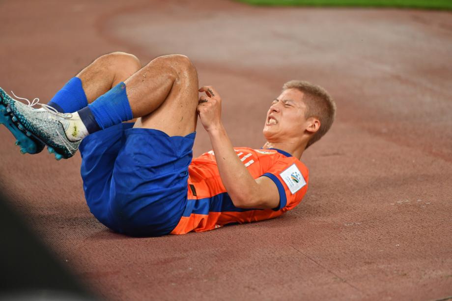 蓉城3-1泰山进8强 罗慕洛任意球双响黄政宇送点