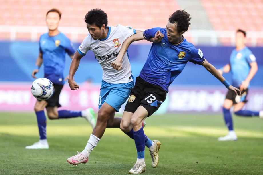 阿齐兹传射 青岛西海岸2-0晋级足协杯八强