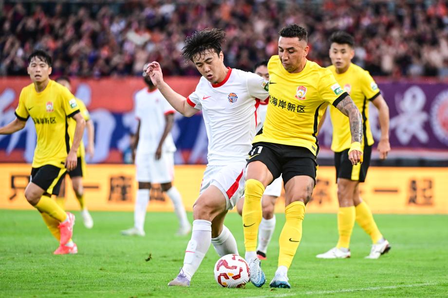 戴维森制胜 青岛西海岸1-0青岛海牛近七轮首胜