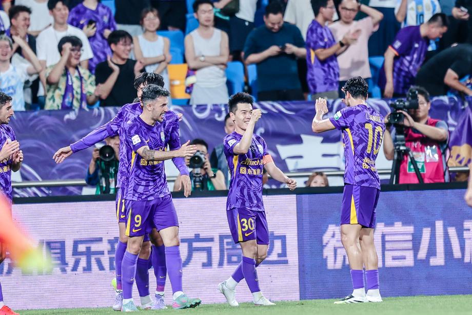 [图]阿代米王秋明进球 天津津门虎打败成齐蓉城体育集锦