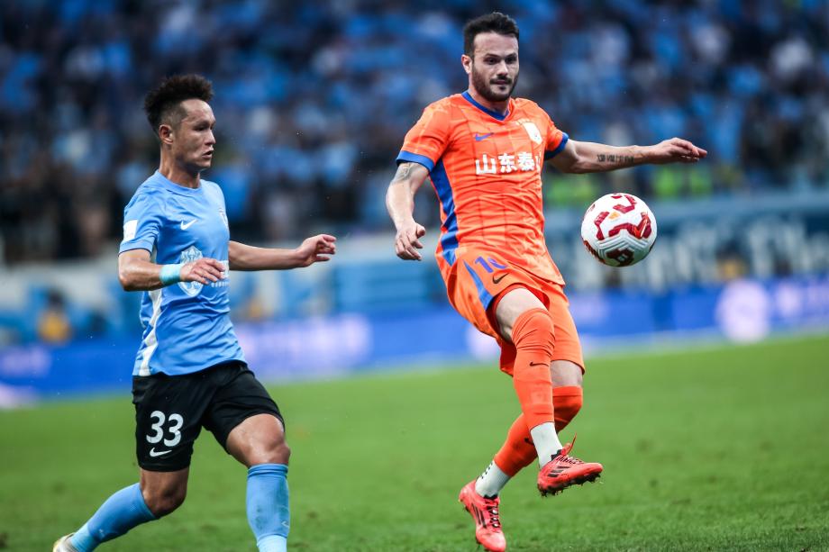 中超-刘祝润进球 大连英博主场两球完胜山东泰山