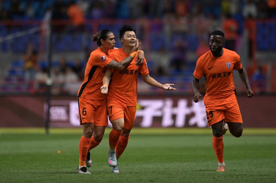 足协杯-奥斯卡双响 云南玉昆3-0广东广州豹晋级四强