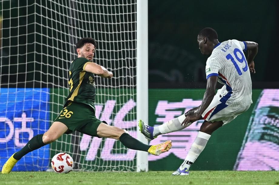 中超-路易斯中框卢卡斯失良机 申花0-0浙江3轮不胜