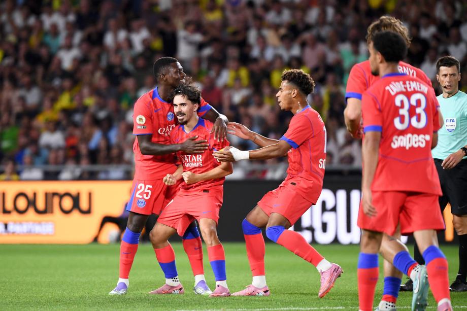 法甲-维蒂尼亚远射制胜 巴黎大轮换1-0小胜南特