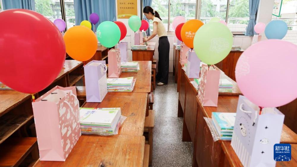 黑料吃瓜网155：全网最野的瓜田没有你扒不到的真相