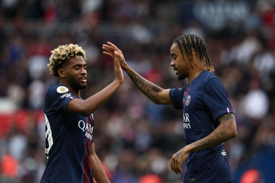 法甲-巴尔科拉双响 巴黎2-0朗斯四连胜