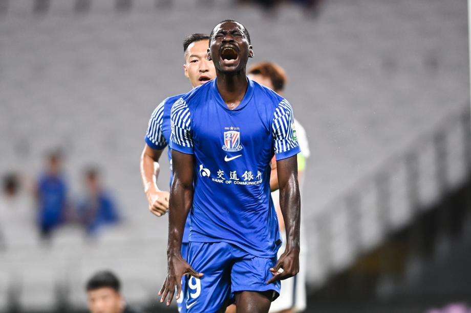 吴曦梅开二度 上海申花主场大胜梅州客家