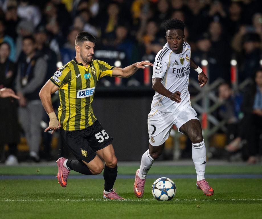 姆巴佩戴帽库尔图瓦助攻 皇马5-0获欧冠2连胜