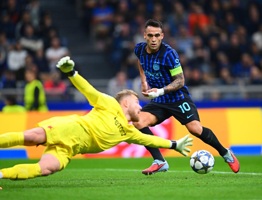 劳塔罗双响邓弗里斯建功 国米3-0获欧冠两连胜