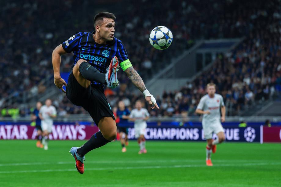 劳塔罗双响邓弗里斯建功 国米3-0获欧冠两连胜