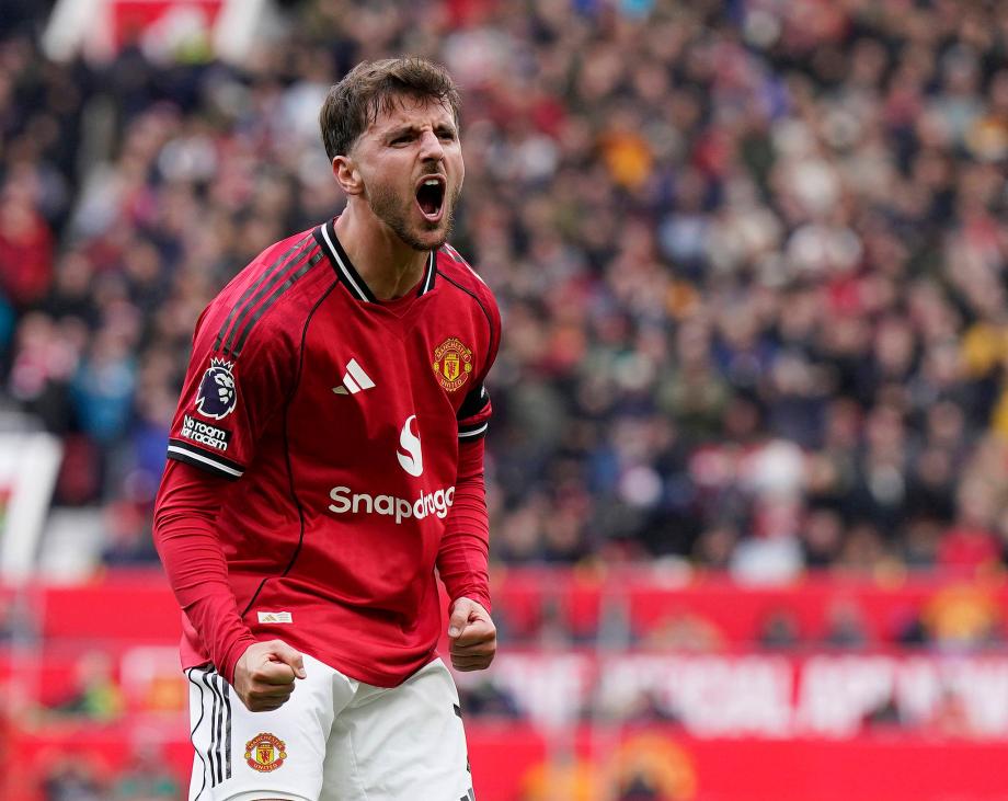 英超-芒特舍什科建功 曼联2-0击败桑德兰