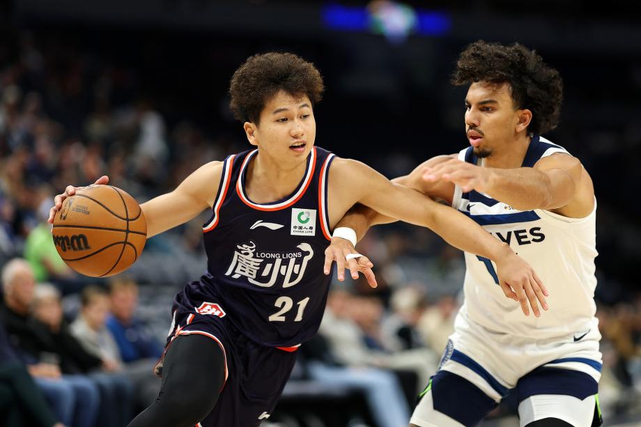 季前赛-奥拉迪波14分 森林狼60分大胜广州龙狮