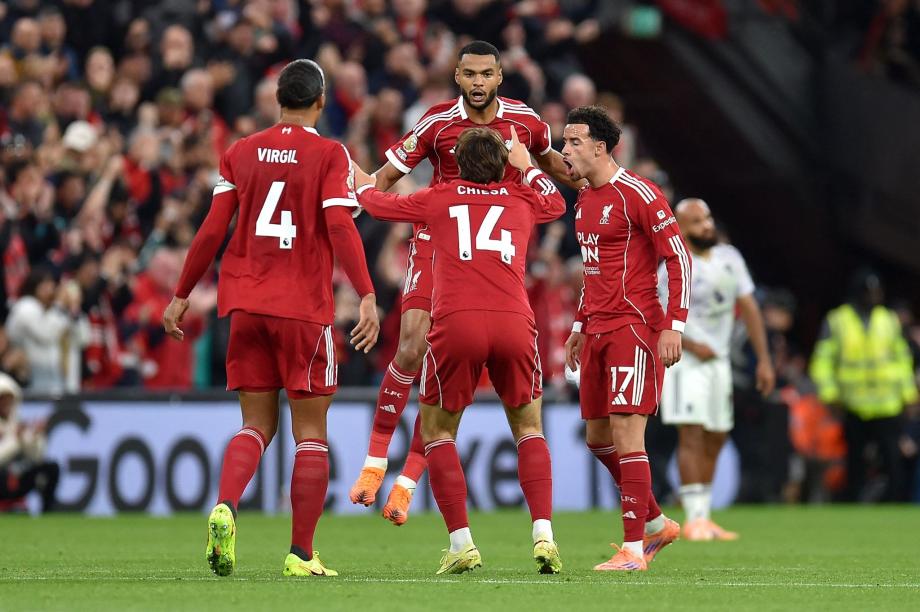 英超：马奎尔绝杀姆伯莫闪击 曼联2-1利物浦