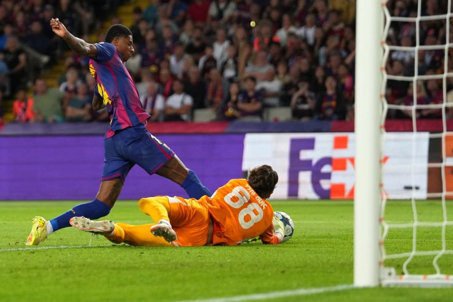 费尔明戴帽拉什福德双响 巴萨6-1奥林匹亚科斯