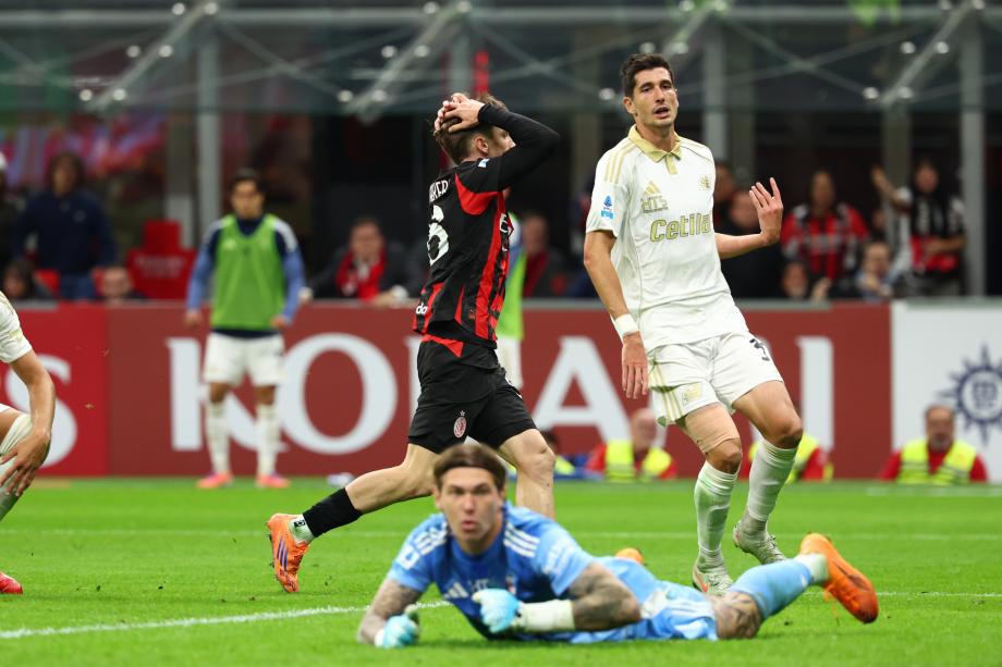 意甲-莱奥破门阿特卡梅绝平 米兰2-2比萨各赛事8场不败