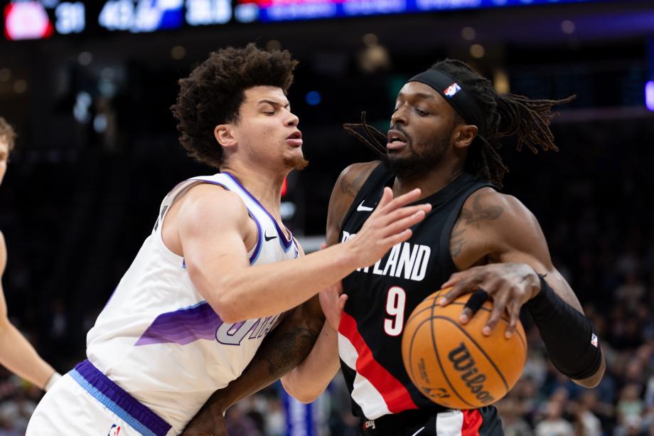 杨瀚森2分马尔卡宁32+5 开拓者客场险胜爵士