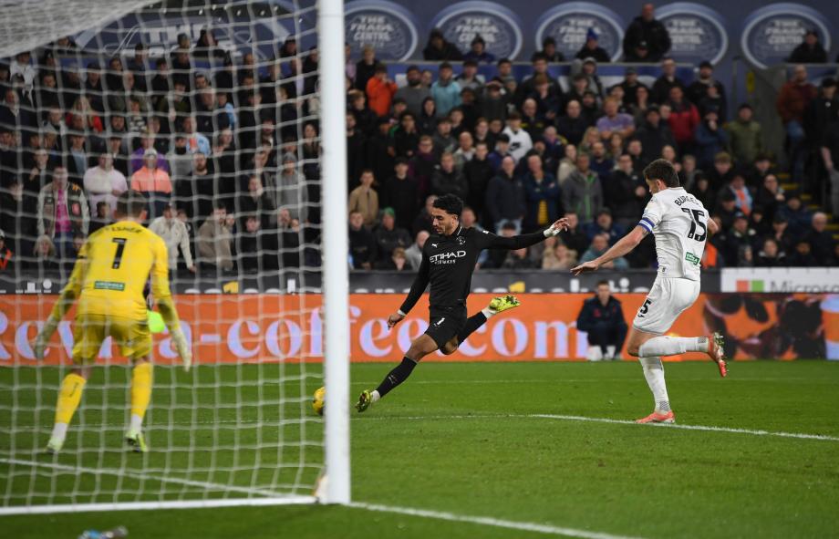 联赛杯-多库马尔穆什破门 曼城3-1斯旺西进八强