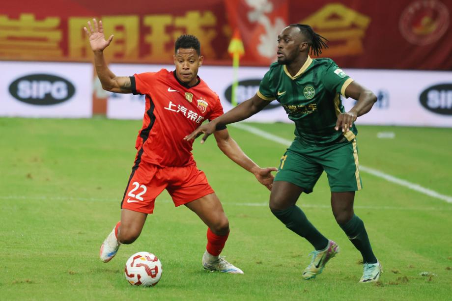 上海海港3-0浙江队 手握中超争冠主动权