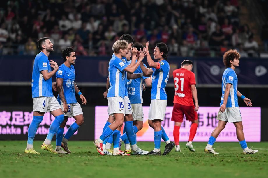 杨铭锐毕津浩进球 梅州客家主场平大连英博