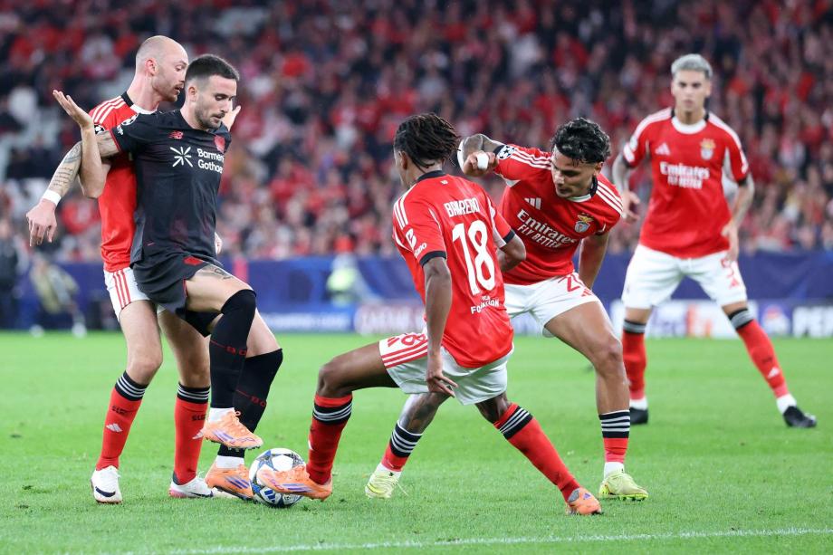 希克制胜球奥塔门迪中框 本菲卡0-1勒沃库森