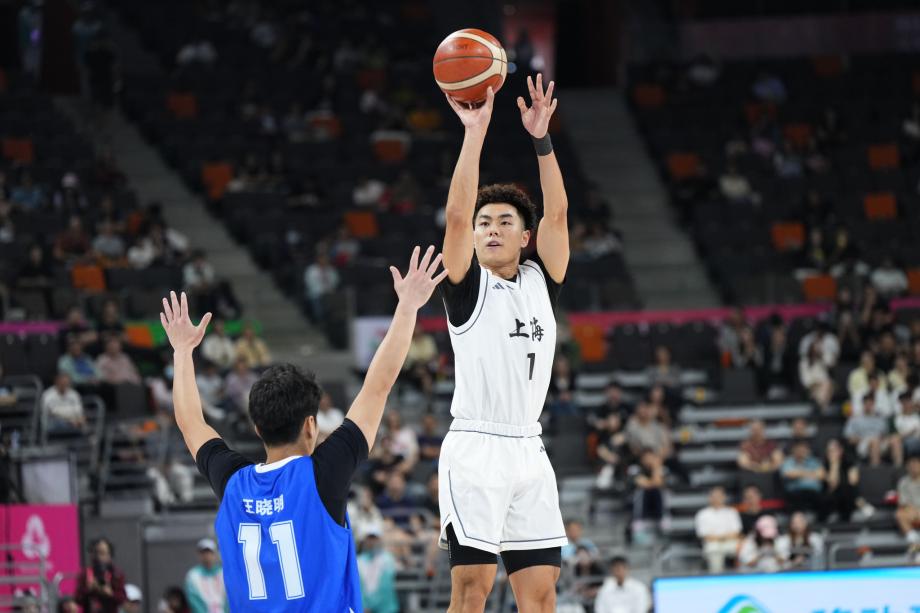 [图]张知垚27分13板董灏21分12板6助 上海109-82湖北极品外围