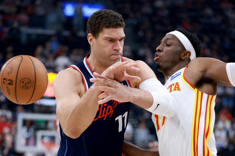 哈登空砍三双克雷伊奇28分 老鹰送快船5连败