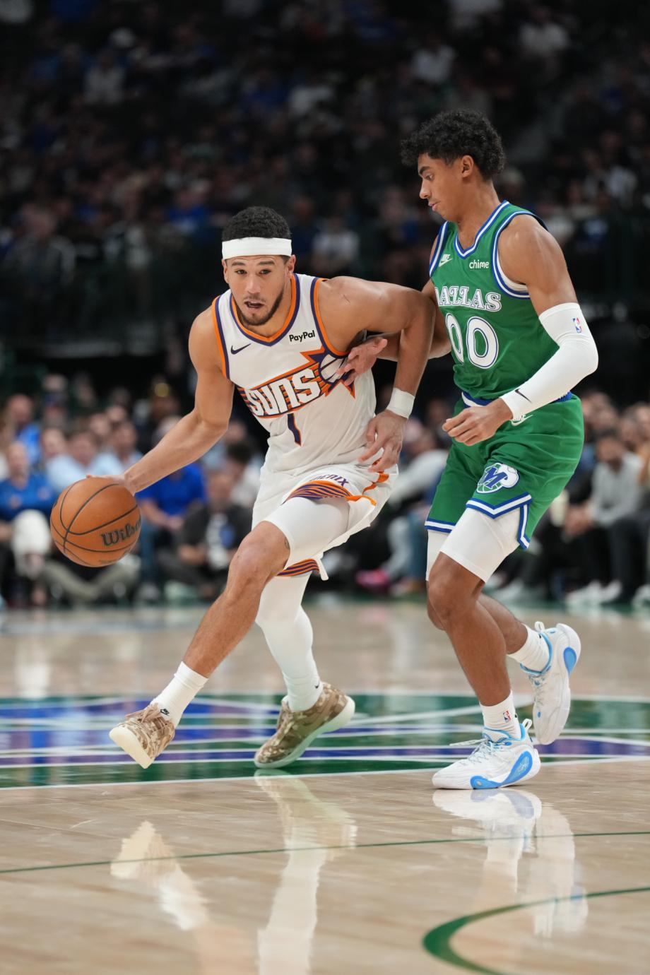 布克26+9弗拉格16+6+6 太阳力克独行侠迎4连胜