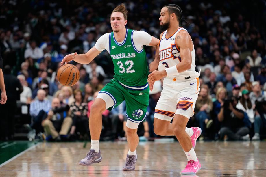 布克26+9弗拉格16+6+6 太阳力克独行侠迎4连胜