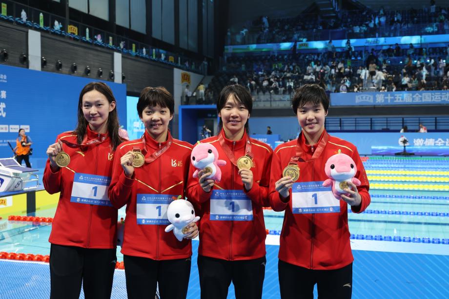 [图]河北队夺得全运会女子4x200米开脱泳神敢于冠军