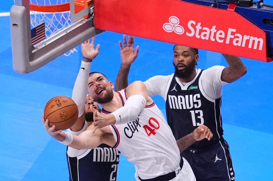 哈登狂轰41+14+11创纪录 快船双加时险胜独行侠