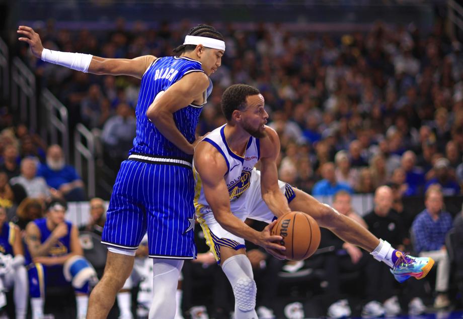 贝恩23+6库里空砍34+9 魔术终结勇士三连胜