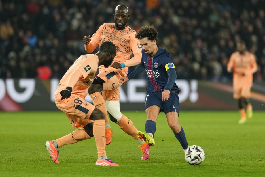 李刚仁内维斯破门 巴黎圣日耳曼3-0勒阿弗尔