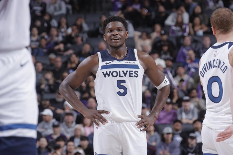 德罗赞33分爱德华兹空砍43分 国王险胜森林狼