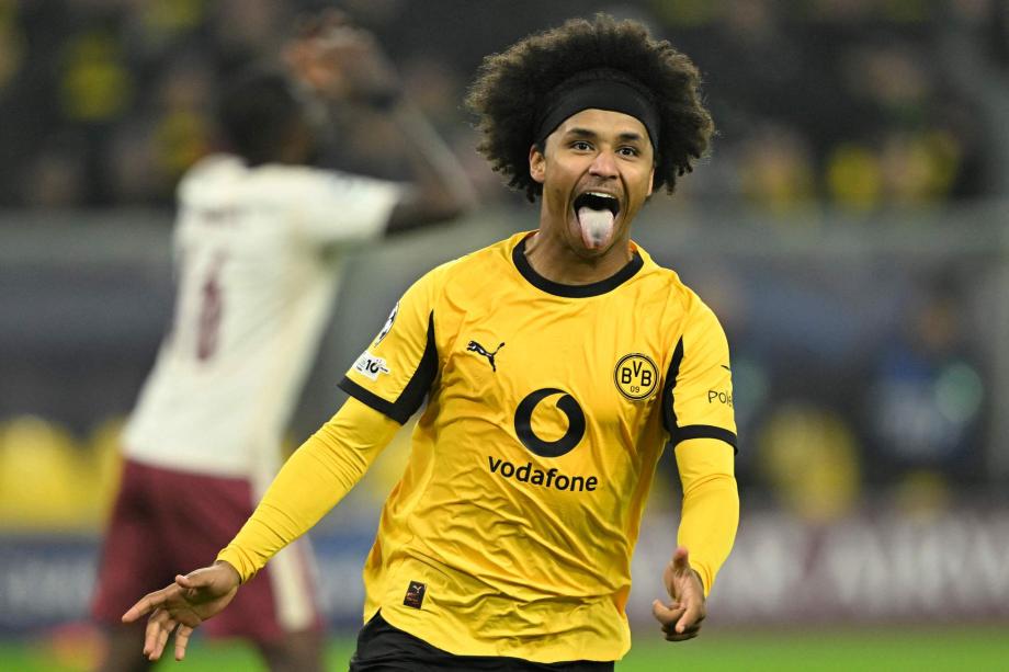 欧冠-吉拉西双响福伊特红牌 多特4-0比利亚雷亚尔