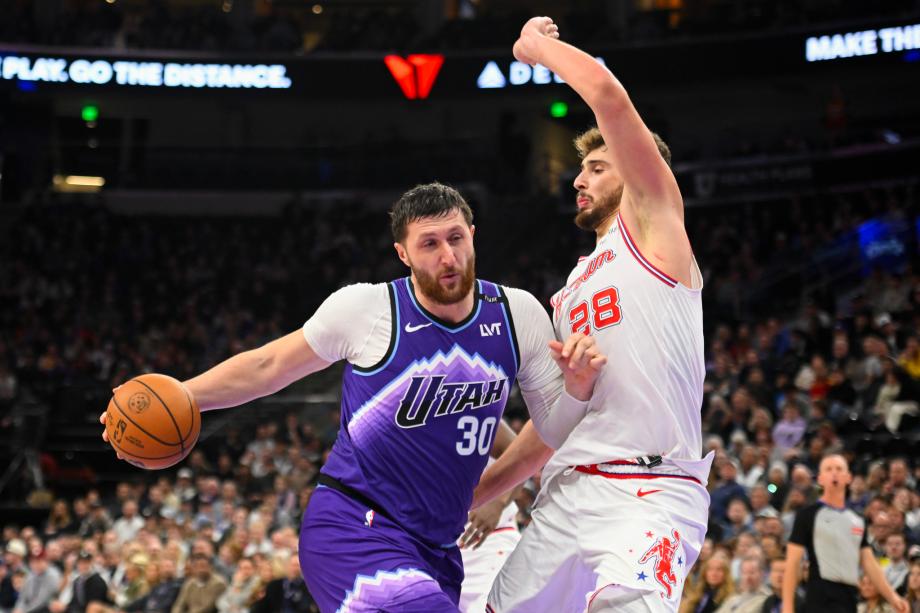 杜兰特空砍32+9马尔卡宁29分 爵士背靠背复仇火箭