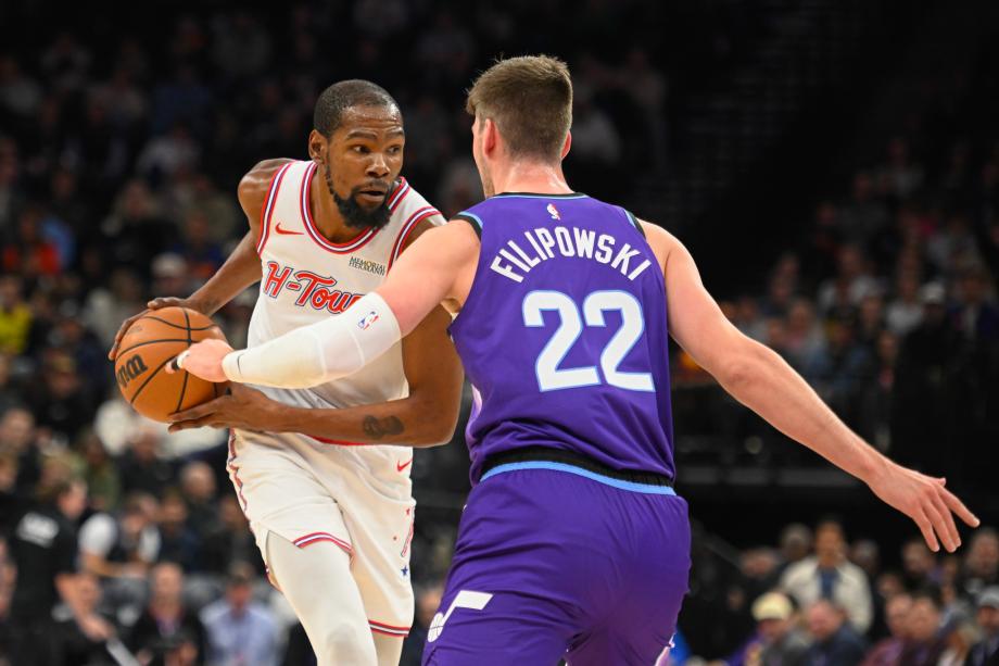 杜兰特空砍32+9马尔卡宁29分 爵士背靠背复仇火箭