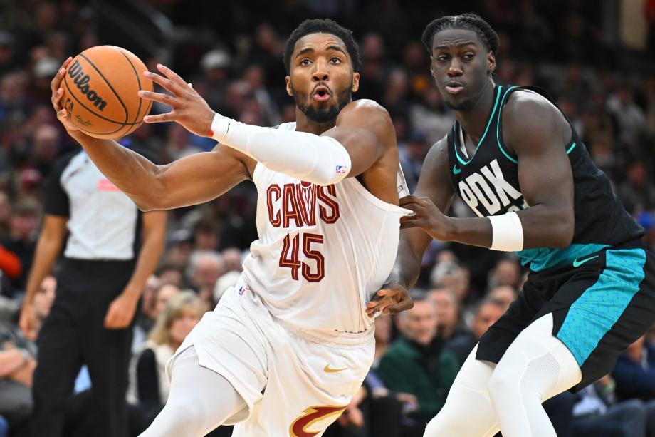 杨瀚森2分1板1助1帽 开拓者胜骑士终结3连败