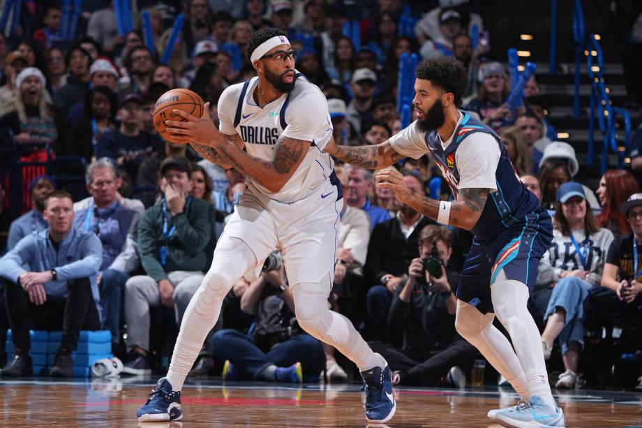 亚历山大33+5+6戴维斯仅2分 雷霆大胜独行侠