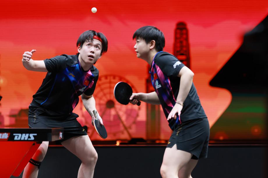 [图]WTT总决赛 王楚钦/孙颖莎3-0林诗栋/蒯曼获两连胜