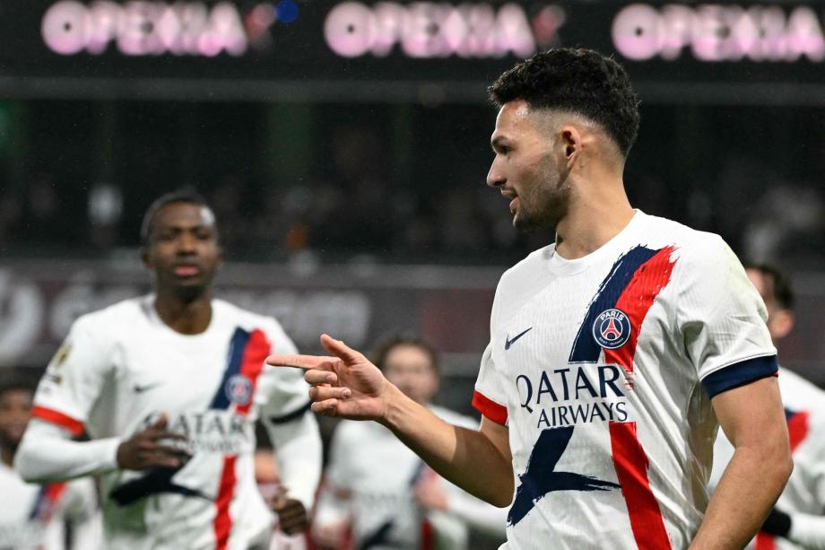 杜埃长距离奔袭 巴黎圣日耳曼3-2力克梅斯